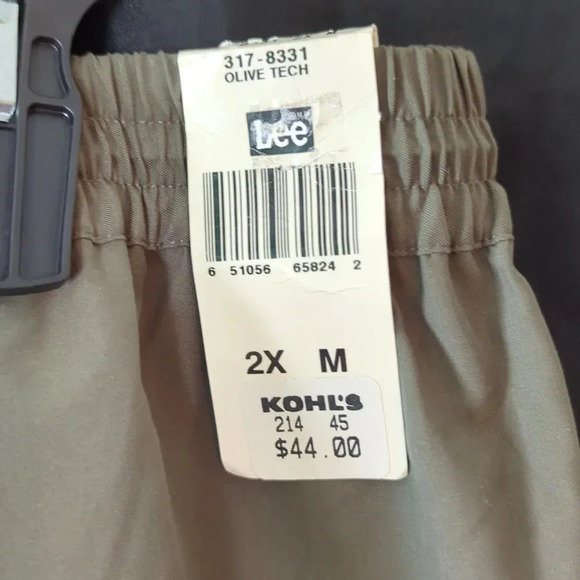 Riveted Lee Pants, 2X NWT. - Picture 6 of 7